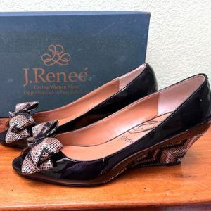 Women's J. Renee Blare Black Patent Peep Toe w black/tan bow - wedge heel  8.5